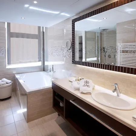 Boutique Hotel Adria Hotel 4*