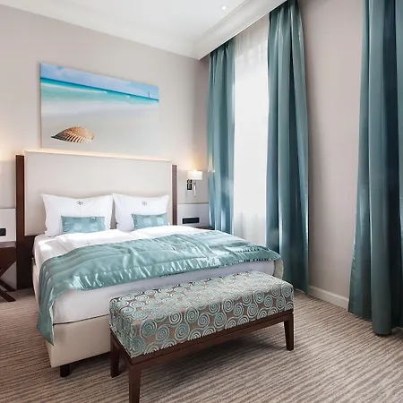 Hotel Boutique Adria 4*